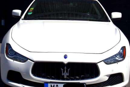 Maserati Ghibli 98.796 km 32.500 &euro; Mannheim 68219