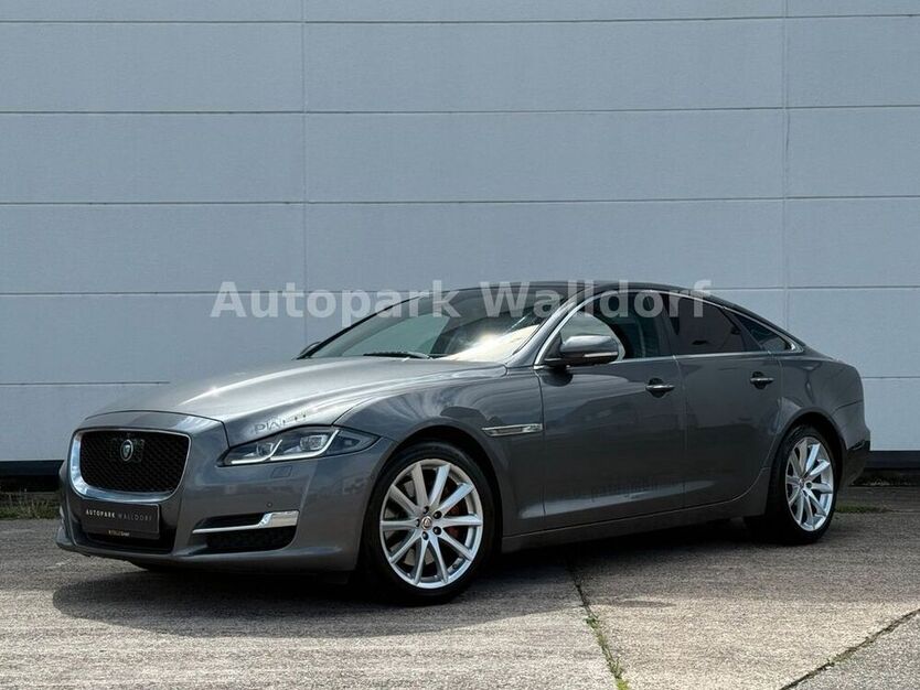 XJ