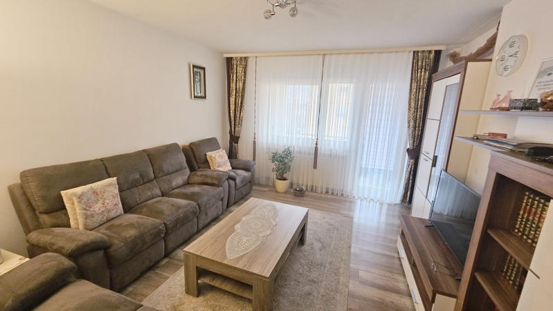 ObjNr:19635 - Sehr gepflegte 4-Zi. ETW mit Balkon und PkW-Stellplatz in FT-Mörsch - Etagenwohnung Frankenthal | Angebot:19045302