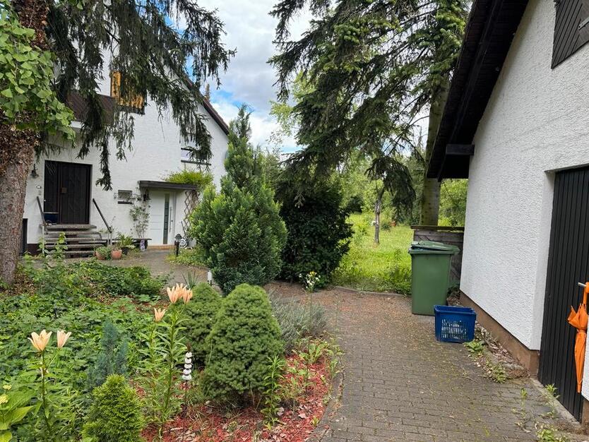 Alleinstehendes Haus mit Garten in Hockenheim