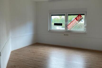 Büro mit ca. 70m2 und 3 Zimmern zu Vermieten in Neuhofen