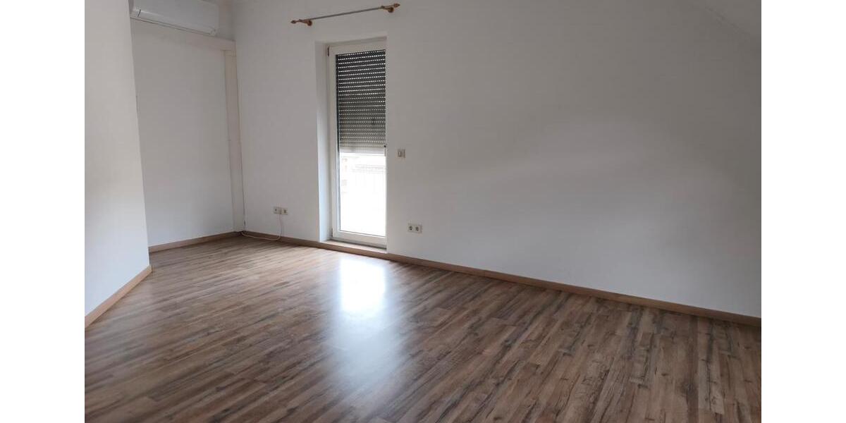 Etagenwohnung Birkenau - 4.5 Zimmer, 106 m&sup2;, 1.170&euro; | Angebot:26574661