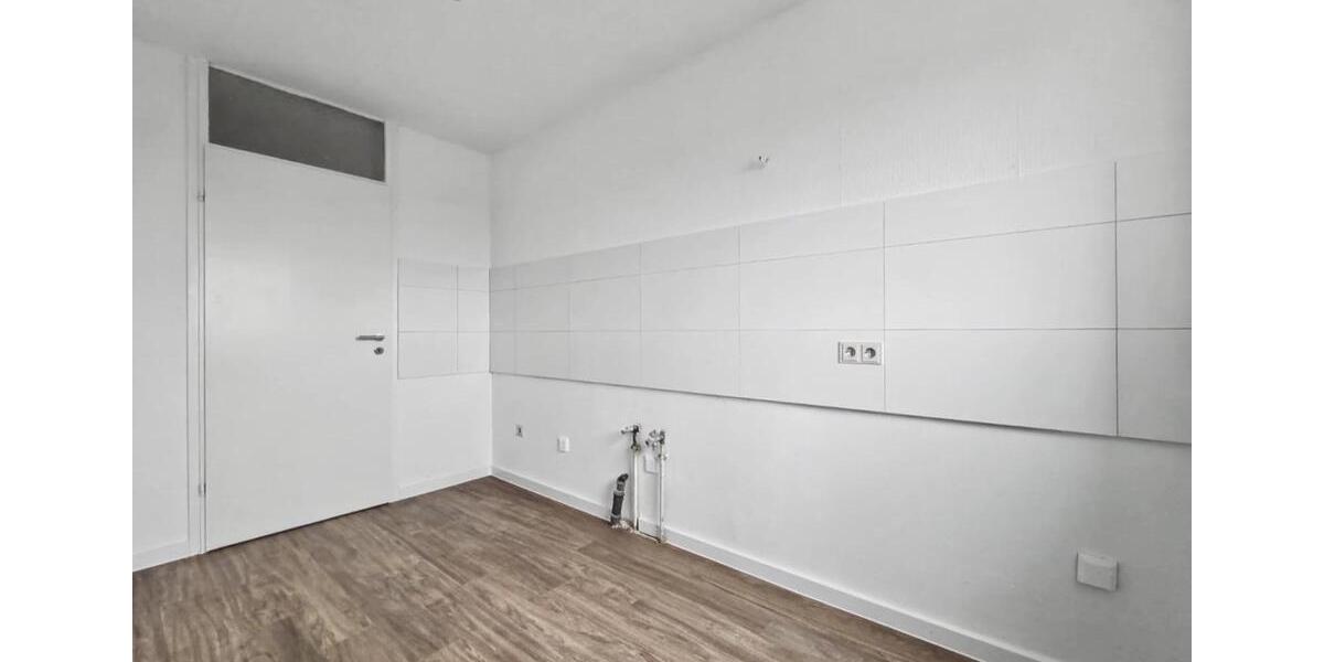 Etagenwohnung Ludwigshafen am Rhein - 4 Zimmer, 95 m&sup2;, 1.150&euro; | Angebot:25343625