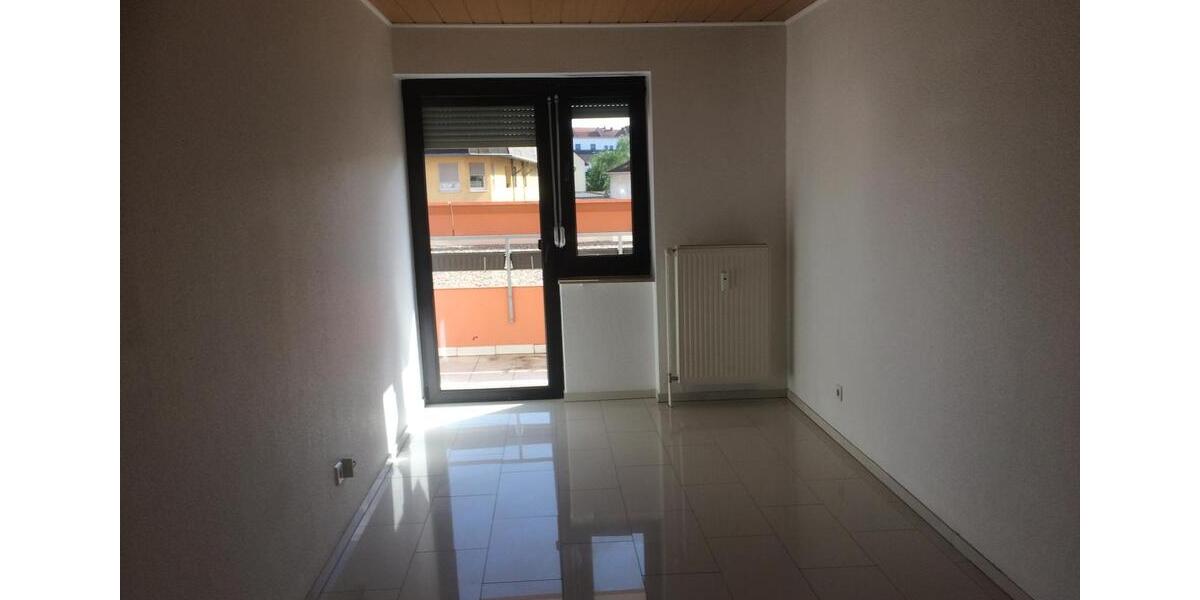 Etagenwohnung Worms - 3.5 Zimmer, 93 m&sup2;, 250.000&euro; | Angebot:27108678