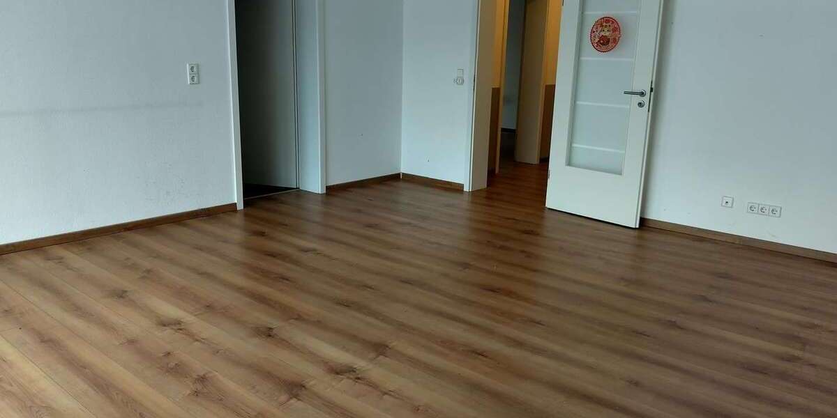 Etagenwohnung Heppenheim - 3 Zimmer, 77 m&sup2;, 299.000&euro; | Angebot:25880228