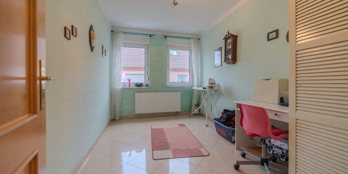 Einfamilienhaus Edingen-Neckarhausen Edingen - 7 Zimmer, 283 m&sup2;, 645.000&euro; | Angebot:25669391