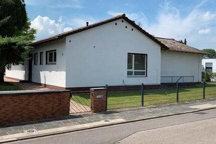 Haus Bungalow m. Garten in guter Lage in Lampertheim