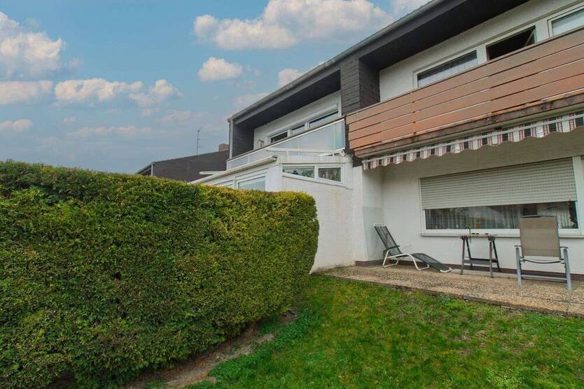Weisenheim am Sand - Charmantes Doppelhaus in zentraler Lage - provisionsfrei vom Eigentümer!
