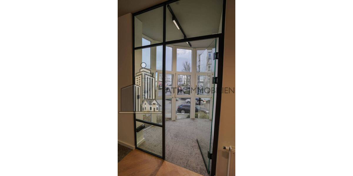 ATIK: Provisionsfrei - Erstbezug nach Sanierung - Repräsentative Bürofläche mit EBK - Gewerbeobjekt Mannheim / Rheinau Rheinau | Angebot:26267285