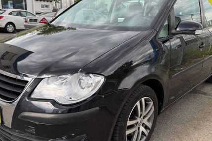 VW Touran 220.000 km 2.990 &euro; Mannheim 68309