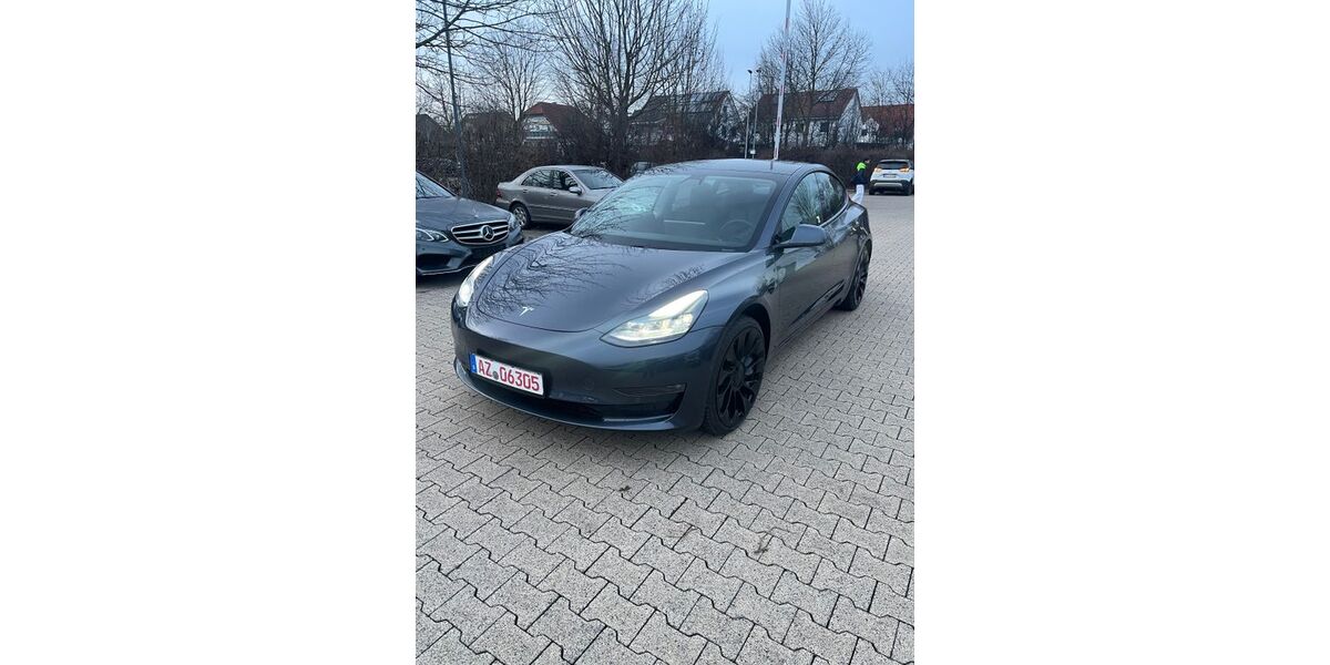 Tesla Model 3 98.000 km 26.900 &euro; Osthofen 67574