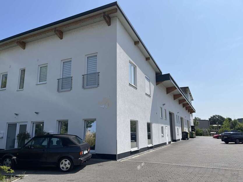 Halle in Bensheim 5.300 € 520 m²