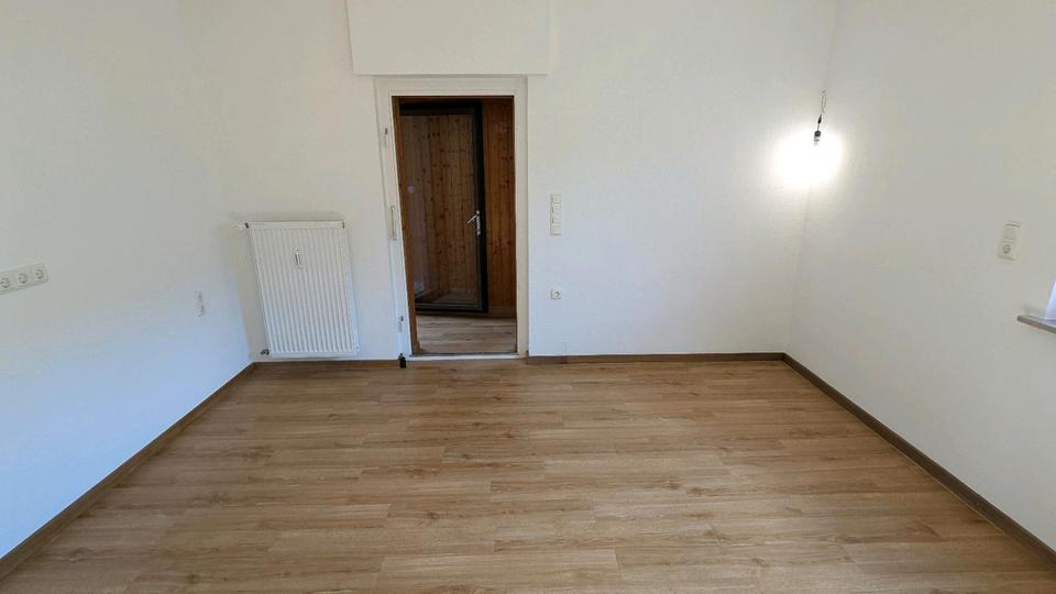 Hochparterre Rimbach - 3 Zimmer, 100 m&sup2;, 990&euro; | Angebot:24753635