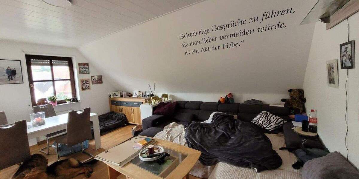 2 ZKB Dachgeschosswohnung in Ortskernlage mit Blick auf die Weinberge 2 zimmer