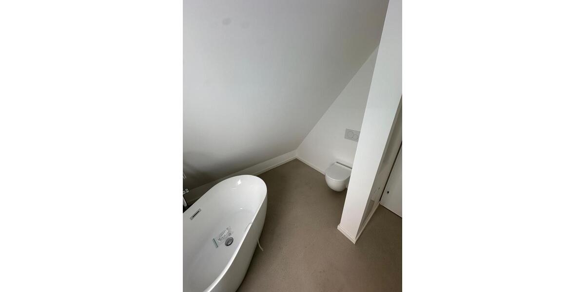 Dachgeschoßwohnung Ludwigshafen am Rhein Edigheim - 3 Zimmer, 84 m&sup2;, 924&euro; | Angebot:26163151