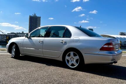 Lexus LS 430 302.000 km 14.450 &euro; Mannheim 68199