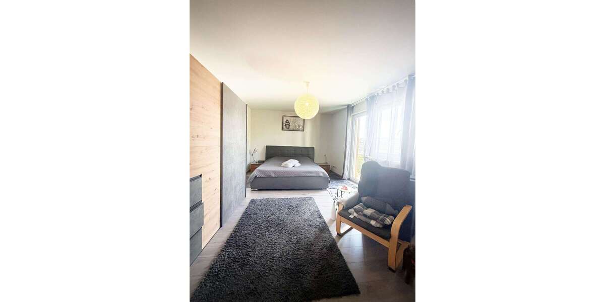 Bezugsfreie 2 ZKB mit Balkon in verkehrsgünstiger Lage Großteils modernisiert Fernwärme Heizung 2 zimmer