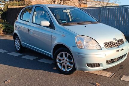 Toyota Yaris 200.700 km 1.450 &euro; Mannheim 68169