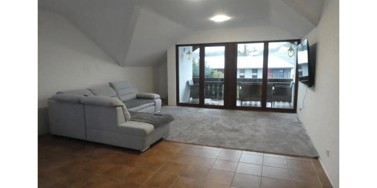 Dachgeschoßwohnung Weinheim - 4 Zimmer, 106 m&sup2;, 229.000&euro; | Angebot:26295957