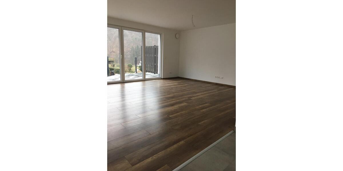 Moderne Doppelhaushälfte: Wohnen und Arbeiten mitten im Grünen 5 zimmer