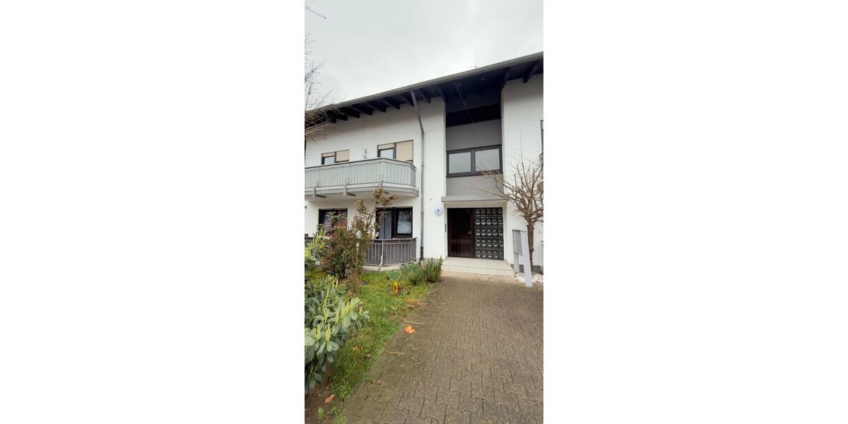 Erdgeschoßwohnung Schwetzingen - 3 Zimmer, 100 m&sup2;, 1.550&euro; | Angebot:26185365