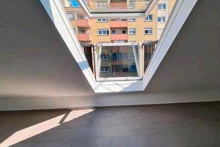 Wohnung Ludwigshafen am Rhein - 2 Zimmer, 35 m&sup2;, 650&euro; | Angebot:26231836