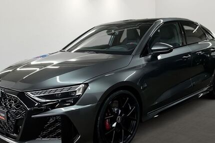 Audi RS3 2.000 km 70.900 &euro; Grünstadt 67269