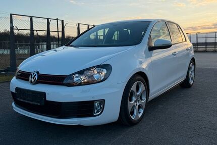 VW Golf 233.000 km 8.099 &euro; Lampertheim-Hüttenfeld 68623
