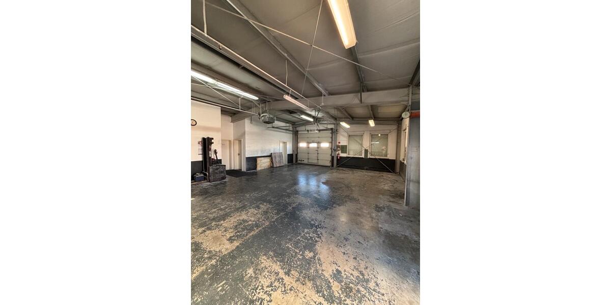 Halle, Lagerhalle, Gewerbeimmobilie - Top Lage zimmer