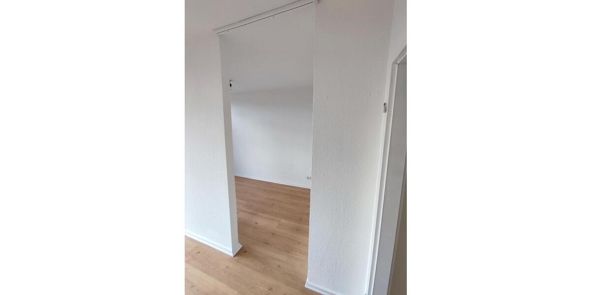 Erstbezug nach Sanierung: Helle 1 Zimmerwohnung mit charmanter Aufteilung 1 zimmer