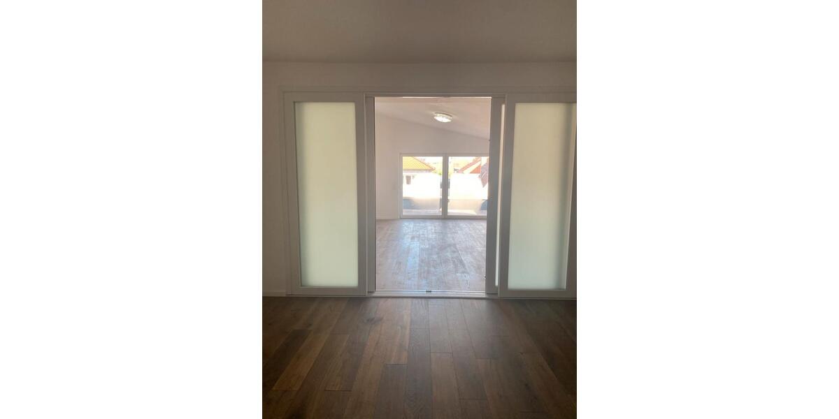 Etagenwohnung Walldorf - 2 Zimmer, 75 m&sup2;, 900&euro; | Angebot:26594304
