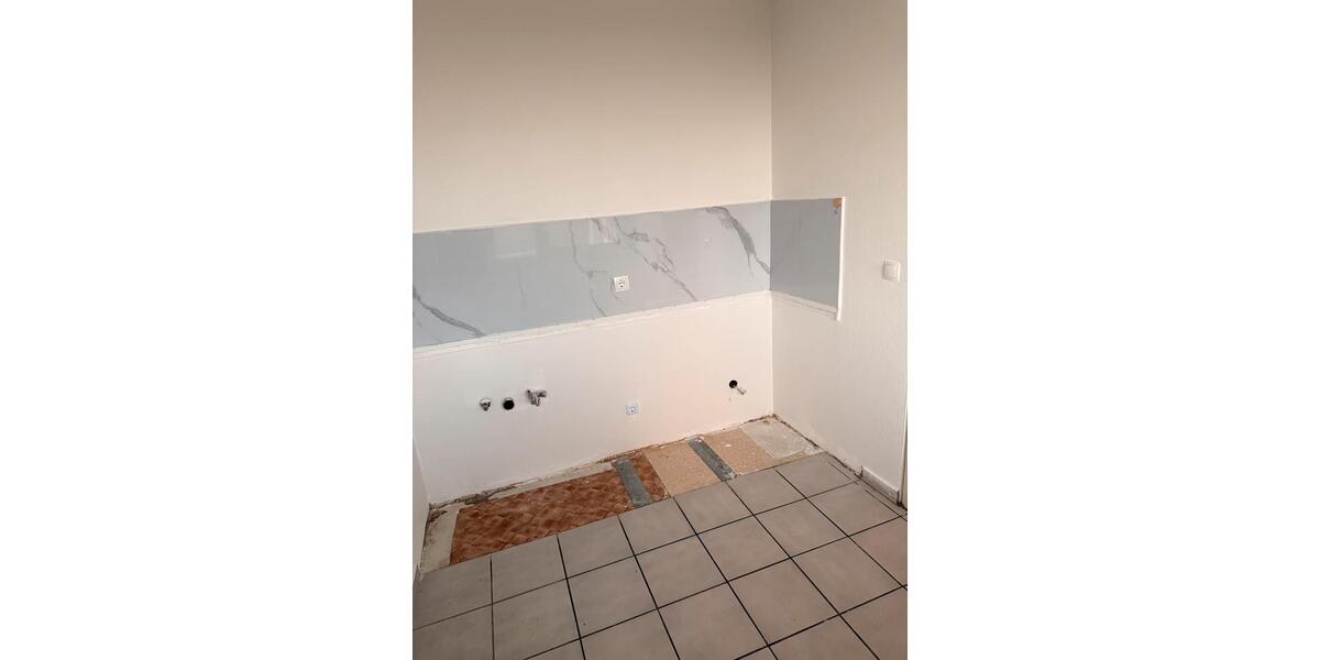 Etagenwohnung Ludwigshafen am Rhein Ludwigshafen-Oggersheim - 2 Zimmer, 67 m&sup2;, 140.000&euro; | Angebot:25805295