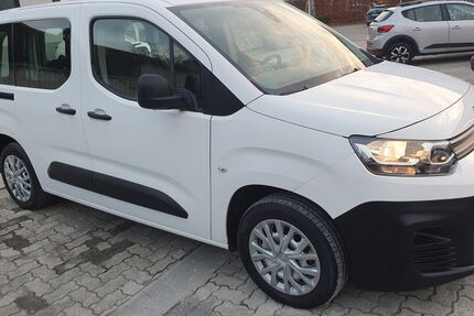 Citroen Berlingo 96.000 km 12.500 &euro; Neuhofen 67141