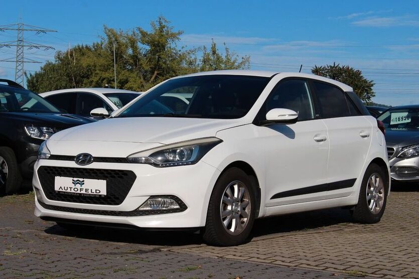 i20