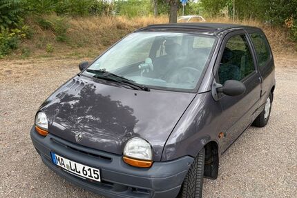 Renault Twingo 82.362 km 1.499 &euro; Mannheim 68309