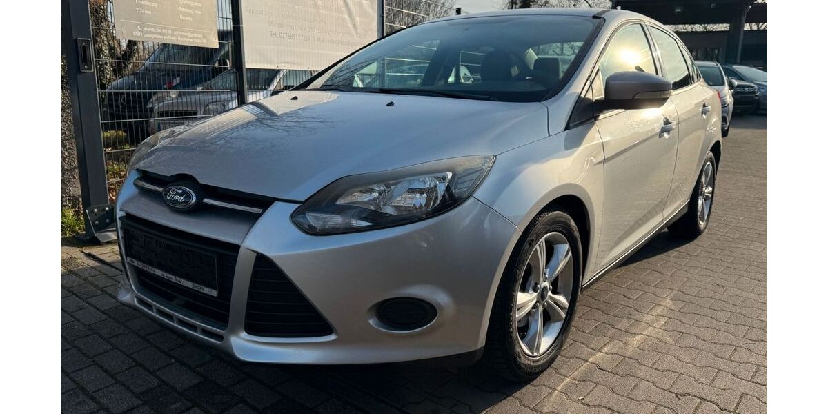 Ford Focus 170.122 km 4.999 &euro; LUDWIGSHAFEN AM RHEIN 67071