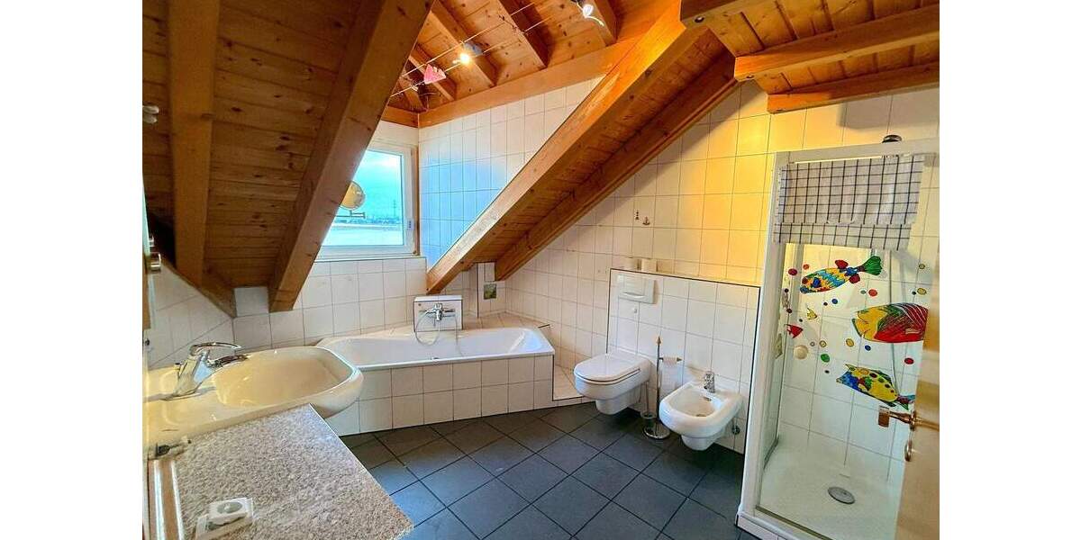 Etagenwohnung Limburgerhof - 3 Zimmer, 82 m&sup2;, 285.000&euro; | Angebot:25667082