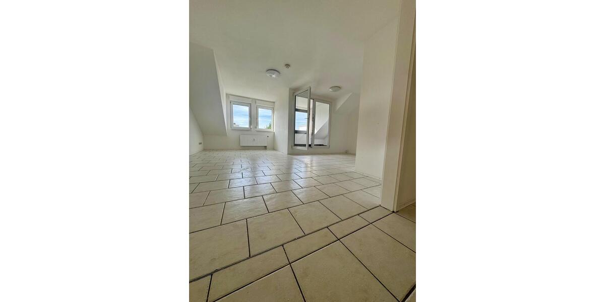 Dachgeschoßwohnung Laudenbach - 3 Zimmer, 135 m&sup2;, 359.000&euro; | Angebot:26094598