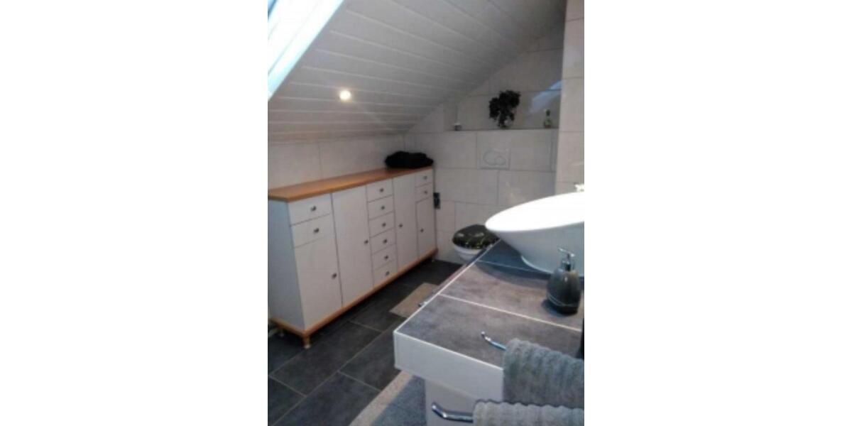 Dachgeschoßwohnung Biblis - 4.5 Zimmer, 116 m&sup2;, 1.000&euro; | Angebot:24832071