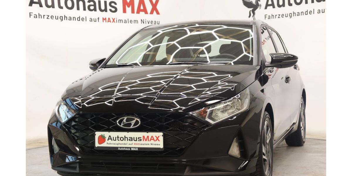 Hyundai i20 29.876 km 17.490 &euro; Mannheim 68219