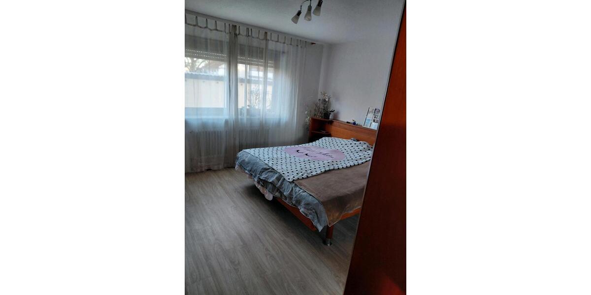 Erdgeschoßwohnung Brühl - 3 Zimmer, 83 m&sup2;, 269.000&euro; | Angebot:26069533