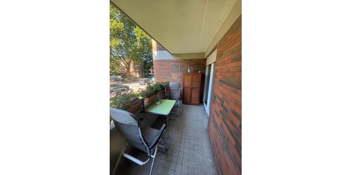 Dachgeschoßwohnung Ludwigshafen am Rhein Parkinsel - 3 Zimmer, 82 m&sup2;, 699&euro; | Angebot:23184347