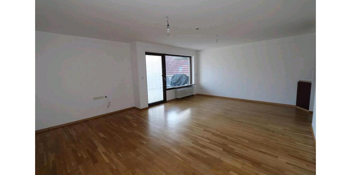Etagenwohnung Ludwigshafen am Rhein Ludwigshafen-Oggersheim - 3 Zimmer, 85 m&sup2;, 1.300&euro; | Angebot:26197786