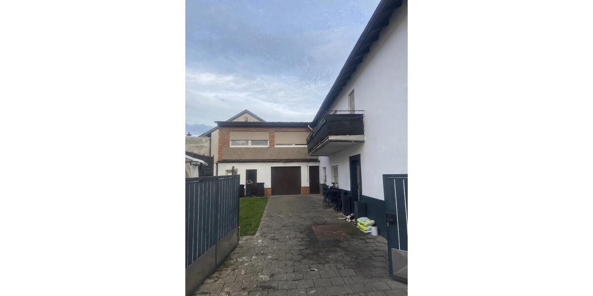 Einfamilienhaus Otterstadt - 7 Zimmer, 150 m&sup2;, 420.000&euro; | Angebot:26786240