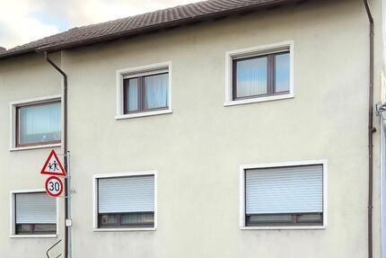 Haus Oberhausen-Rheinhausen Rheinhausen - 7 Zimmer, 209 m&sup2;, 359.000&euro; | Angebot:26252618