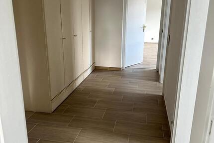 Helle, neu renovierte 3-Zimmer Wohnung inkl. Balkon und Sauna 3 zimmer