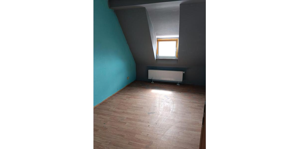 Dachgeschoßwohnung Worms - 3.5 Zimmer, 70 m&sup2;, 750&euro; | Angebot:26087485