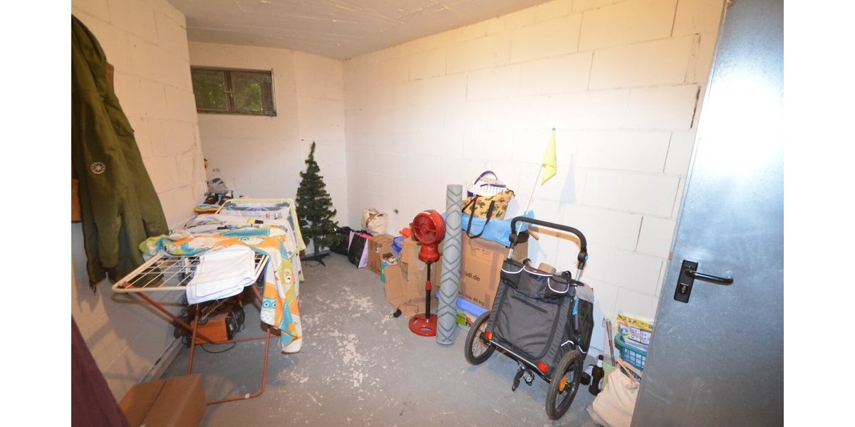 RESERVIERT PROVISIONSFREI Haßloch TG Stellplatz ,Keller usw. - Dachgeschoßwohnung Hassloch | Angebot:25044232