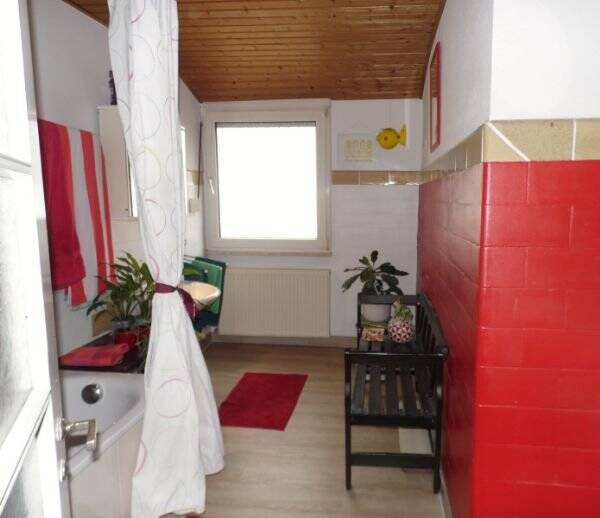 Etagenwohnung Ludwigshafen am Rhein Süd - 4 Zimmer, 100 m&sup2;, 850&euro; | Angebot:25879290