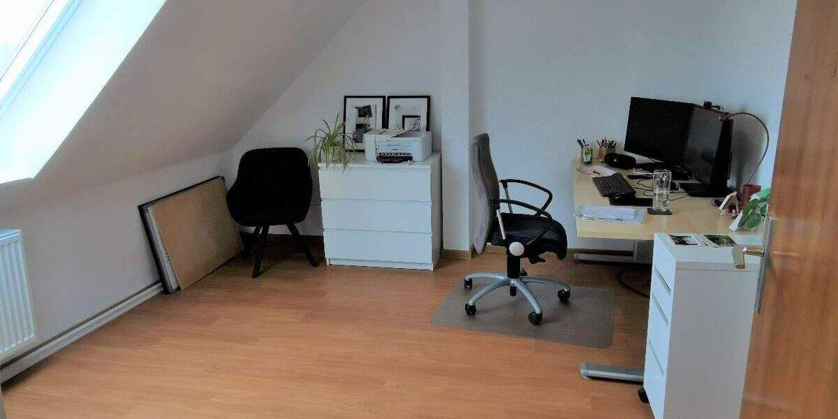 Herrschaftlicher Altbau in ruhiger Lage 3 zimmer